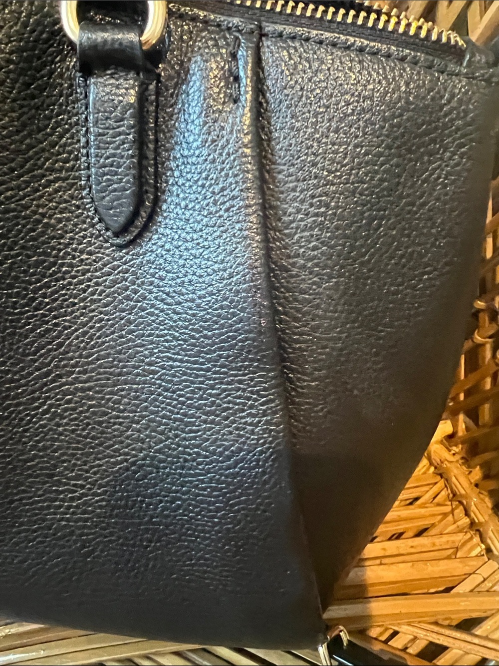 Coach - Women's Black Leather Classic Shoulder Bag - Picture 7 of 10